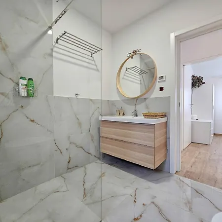 بيت للعطل Exquisite Mit Privatpool, Bbq, Kicker Und Bad En *