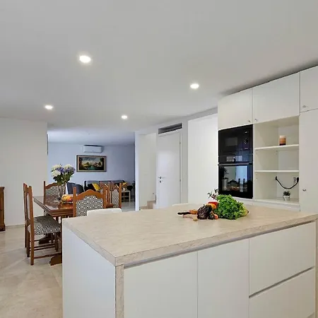 Exquisite Mit Privatpool, Bbq, Kicker Und Bad En بيت للعطل *